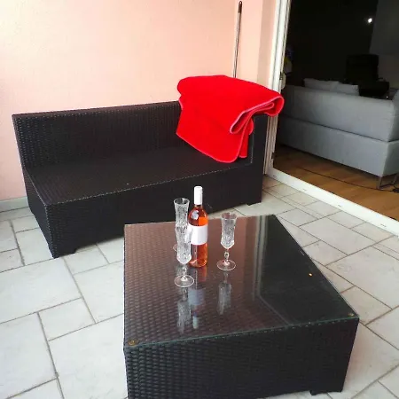 Three-bedroom In Xviii *