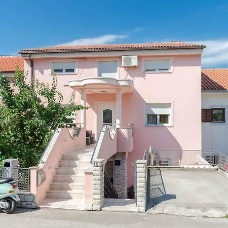 Three-bedroom In Xviii * Crikvenica